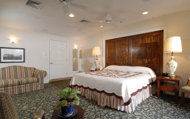 photo 3 of Night Swan Intracoastal B&B