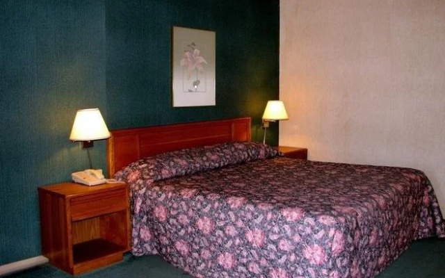photo 5 of Niles Inn & Conference Center