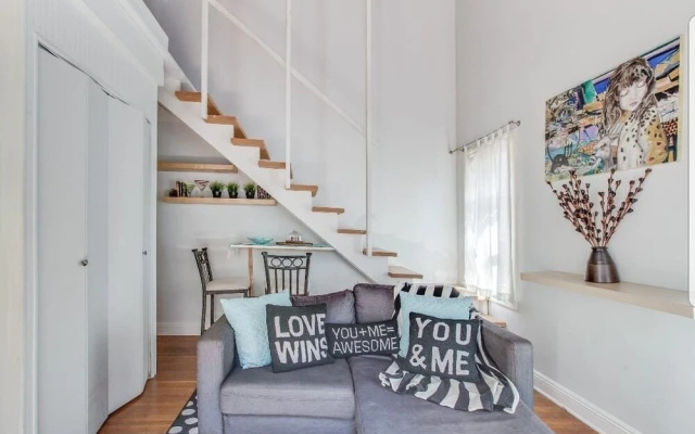 photo 3 of Nirvana Stylish Cottage Venice Beach - studio Br Apts