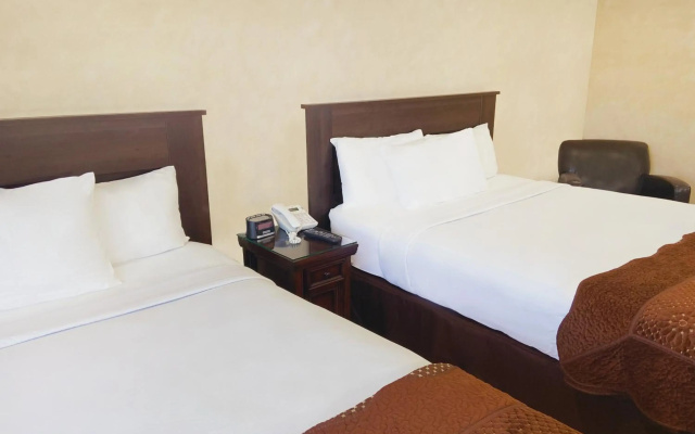 photo 3 of Nite Inn - Walking Distance to Universal Studios Hollywood