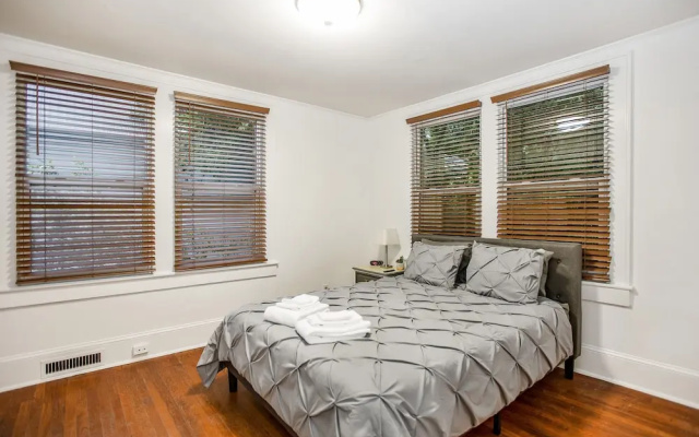 photo 3 of The Woodside Guest House II