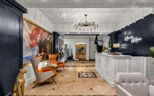 photo 2 of Nob Hill Hotel