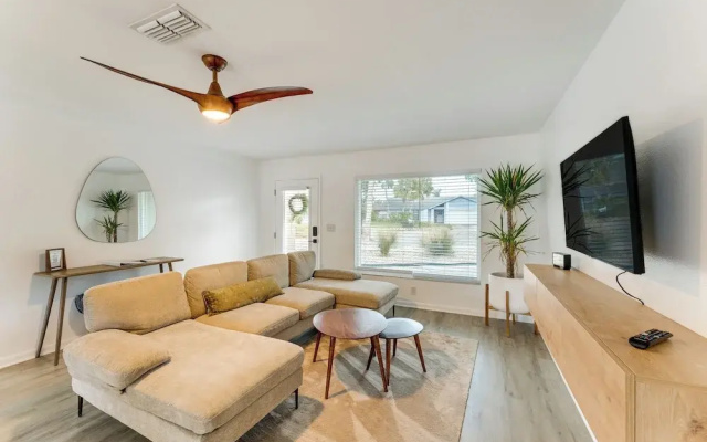 photo 2 of Nokomis Home w/ Screened Pool, 3 Mi to Beaches!