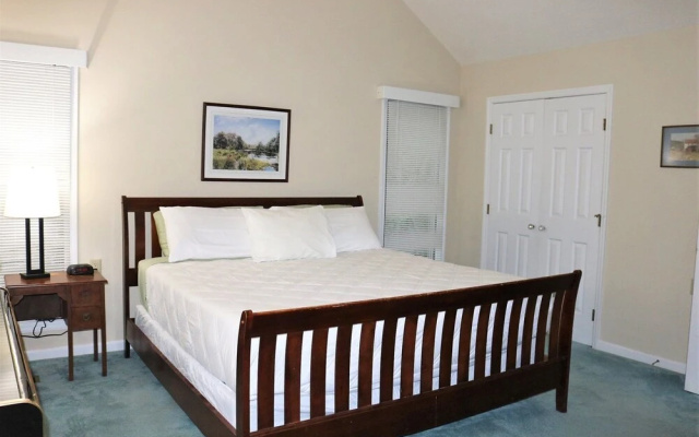 photo 3 of Noll House