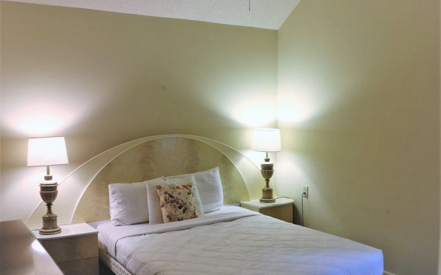 photo 5 of Noll House