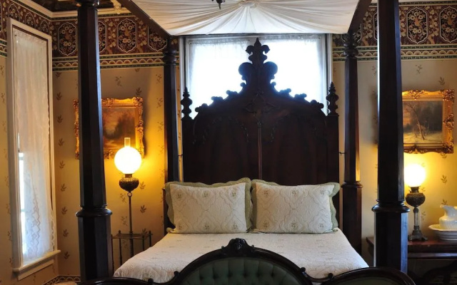 photo 3 of Normandy Inn
