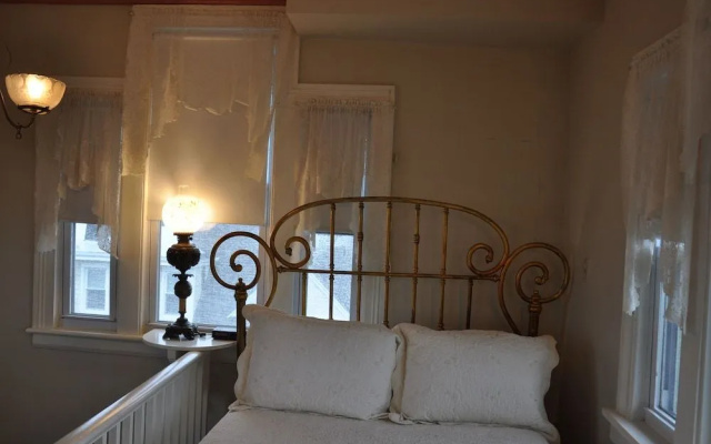 photo 4 of Normandy Inn
