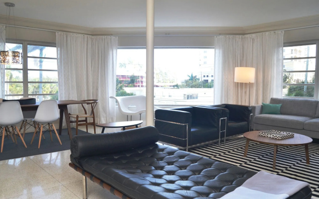 photo 2 of North Beach Hotel