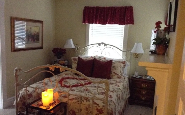 photo 5 of North Lodge on Oakland