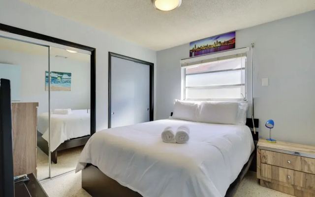 photo 4 of North Miami Beach Rental: Near Walking Park!