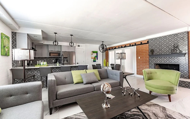 photo 2 of Northland Glam 3BR by Casago