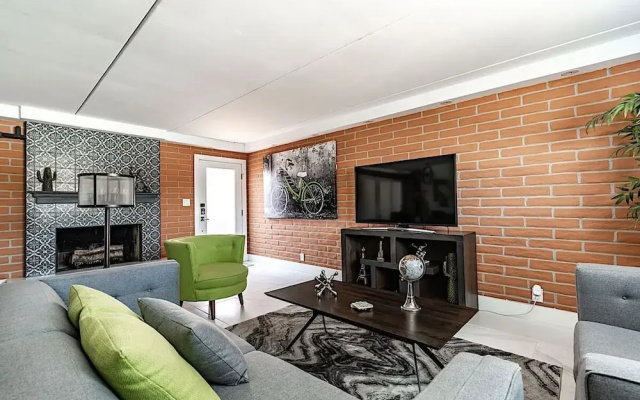 photo 3 of Northland Glam 3BR by Casago