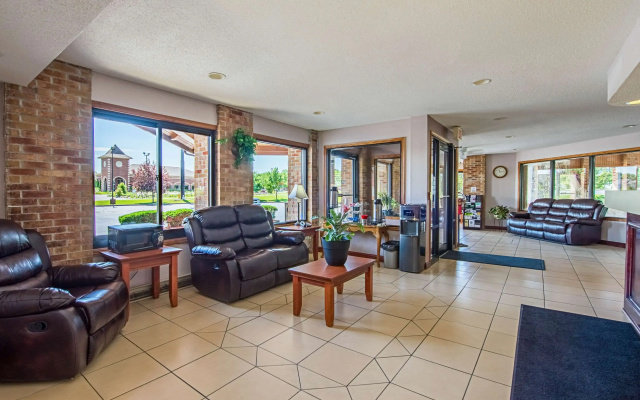 photo 2 of Rodeway Inn