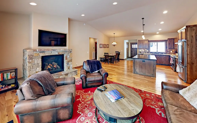 photo 2 of Northwoods - 3 Br Home