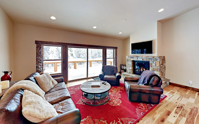 photo 3 of Northwoods - 3 Br Home