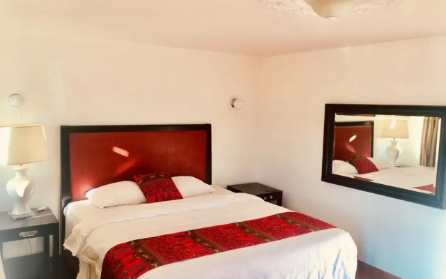 photo 3 of Norwalk Inn & Suites