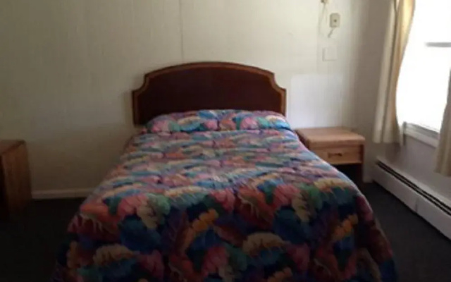 photo 3 of Norwich Motor Lodge