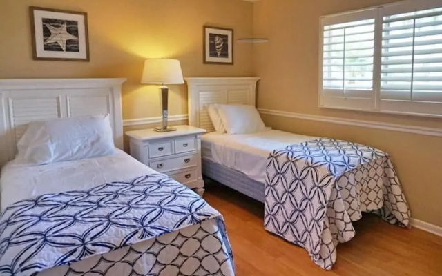 photo 2 of NP97TH 730 3 Bedroom Holiday Home by Marco Naples Vacation Homes