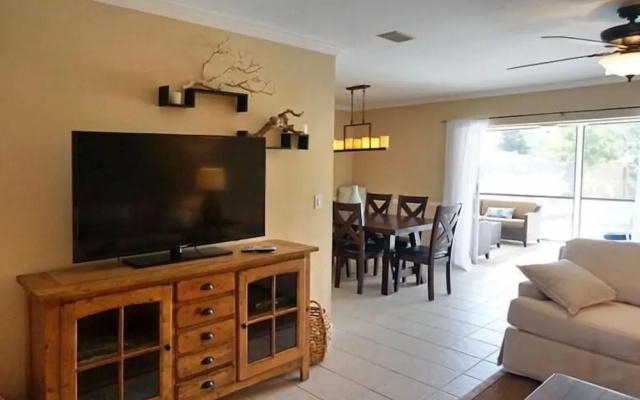 photo 4 of NP97TH 730 3 Bedroom Holiday Home by Marco Naples Vacation Homes