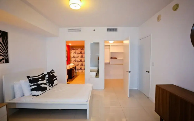 photo 3 of Nuovo Miami Apartments at Icon Brickell
