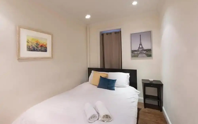 photo 3 of NY015 3 Bedroom Apartment By Senstay