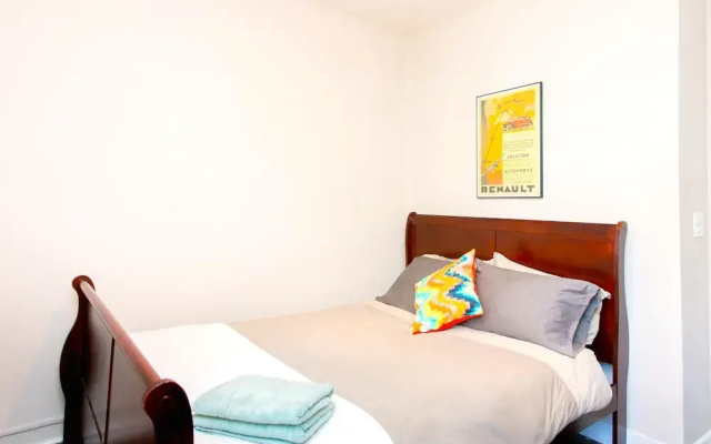 photo 4 of NY053 3 Bedroom Apartment By Senstay