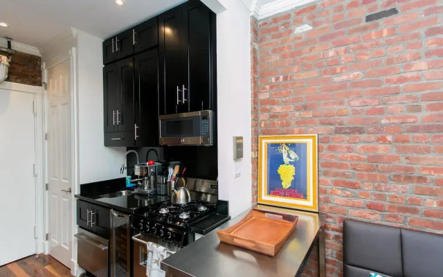 photo 3 of NY056 1 Bedroom Apartment By Senstay