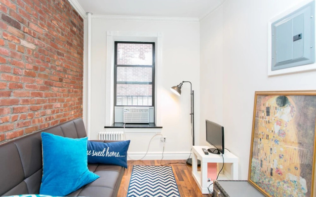 photo 5 of NY056 1 Bedroom Apartment By Senstay