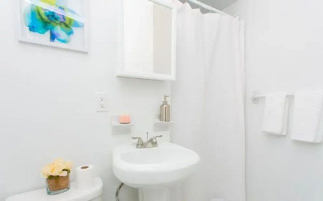 photo 5 of NY061 2 Bedroom Apartment By Senstay