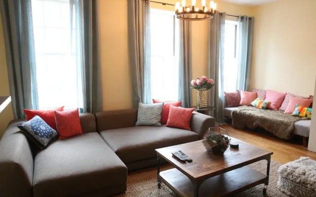 photo 4 of NY081 3 Bedroom Apartment By Senstay