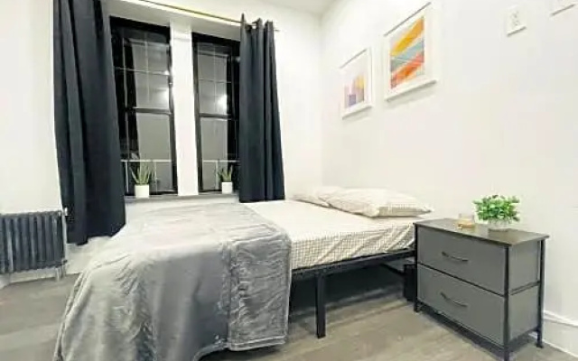 photo 2 of Nyc Manhattan Bedroom