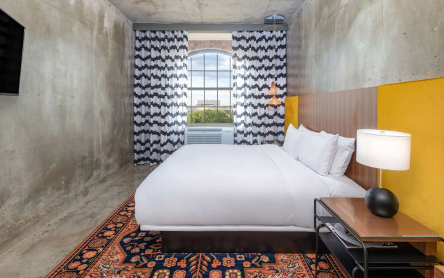 photo 4 of NYLO Las Colinas Hotel, Tapestry Collection by Hilton