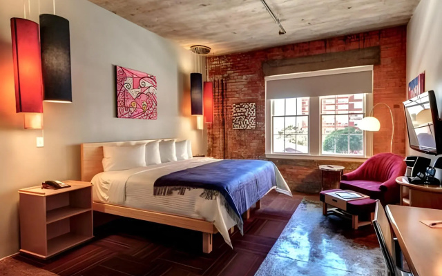 photo 3 of Canvas Hotel Dallas