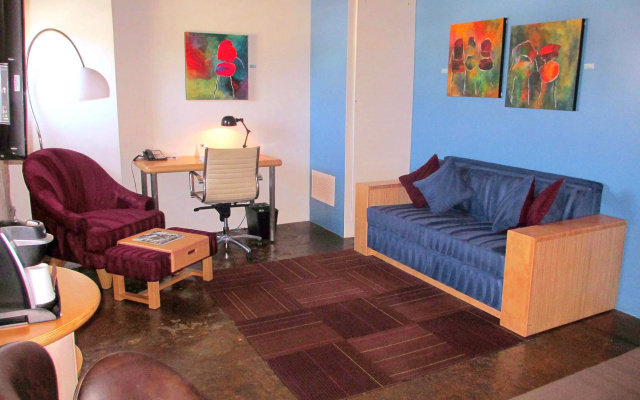 photo 5 of Canvas Hotel Dallas