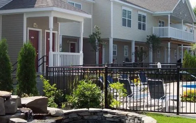photo 4 of Execustay At Oak Hill Apartmen