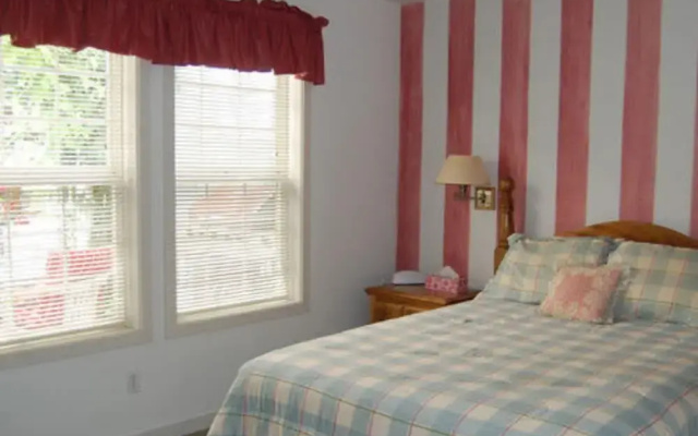 photo 2 of Oak Hideaway Cottage