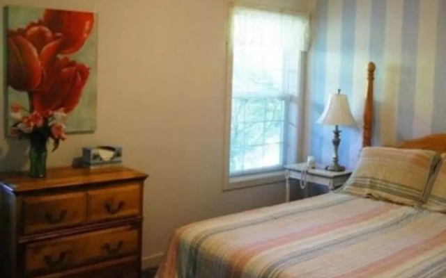 photo 4 of Oak Hideaway Cottage