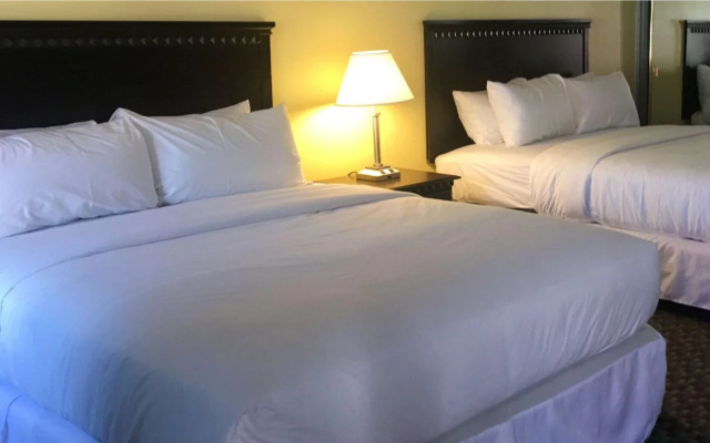 photo 4 of Rodeway Inn Encino