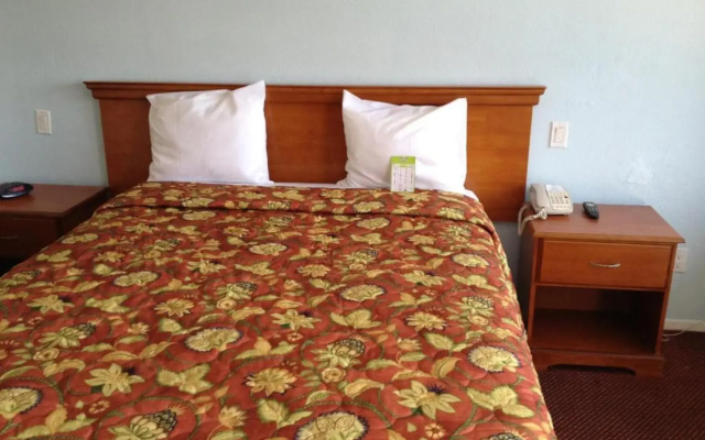 photo 2 of Scottish Inns Long Beach