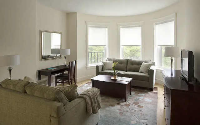 photo 3 of Oakwood 234 Newbury Street