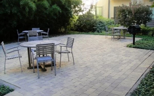 photo 5 of Oakwood At 7560 Bishop Road