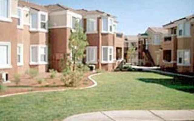photo 2 of Oakwood At Green Valley