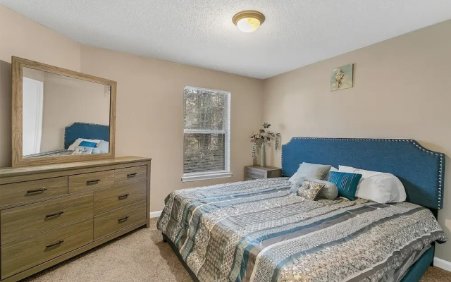 photo 3 of Oasis Getaway!!! Only Miles From Atl & Attractions 2 Bedroom Apts by Redawning