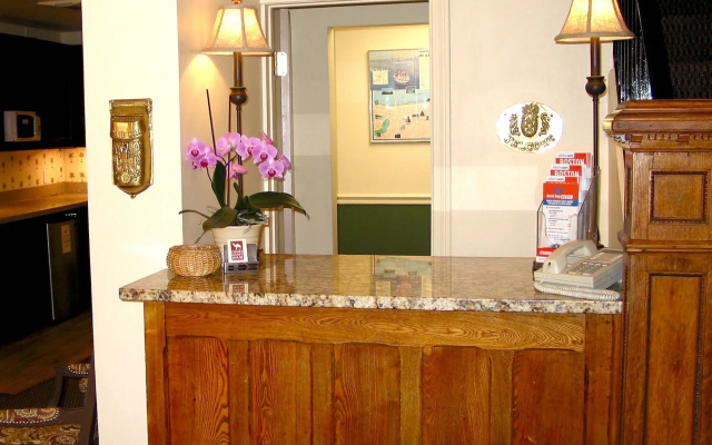 photo 3 of Oasis Guest House