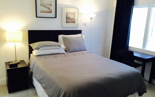 photo 3 of Oasis Hotel