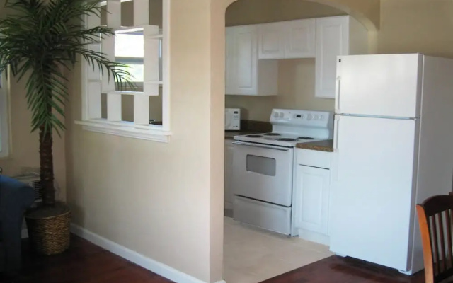 photo 4 of Oasis Palms Resort