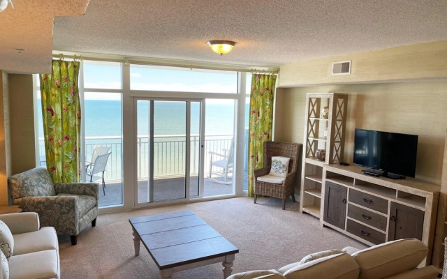 photo 4 of Ocean Blue