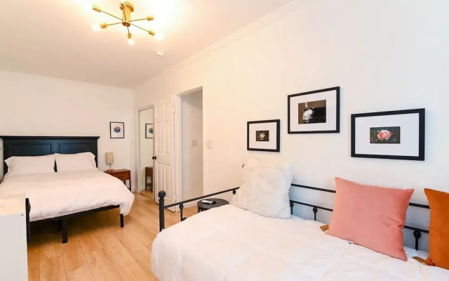 photo 4 of Immaculate 3bdr Private Bungalow, Walk to Beach!