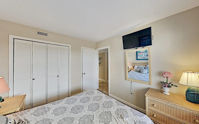 photo 3 of Ocean Creek Condo w/ Tennis & Pools - Near Beach condo