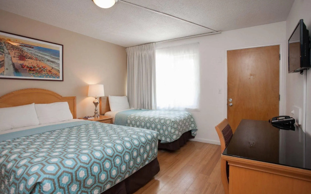 photo 2 of Ocean Lodge Santa Monica Beach Hotel
